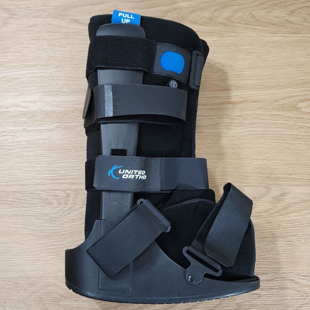 United Ortho Air Cam Walker Fracture Boot Medium Black
